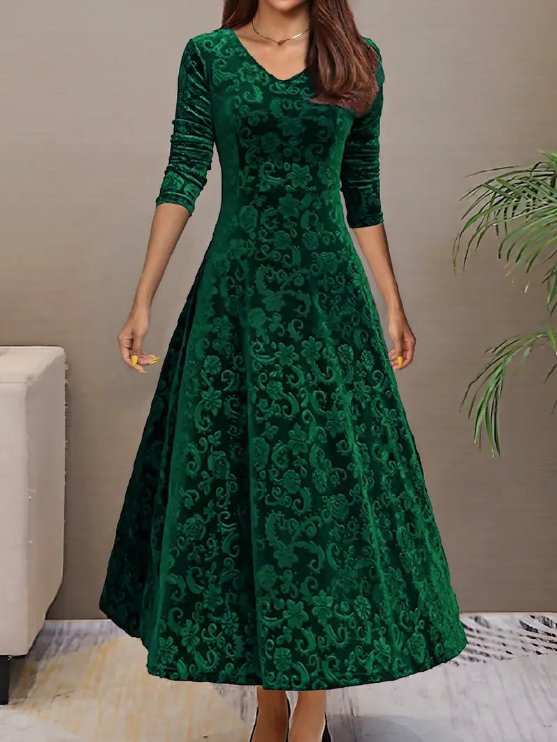 Drune | Maxikleid mit Breitem Saum und Falten