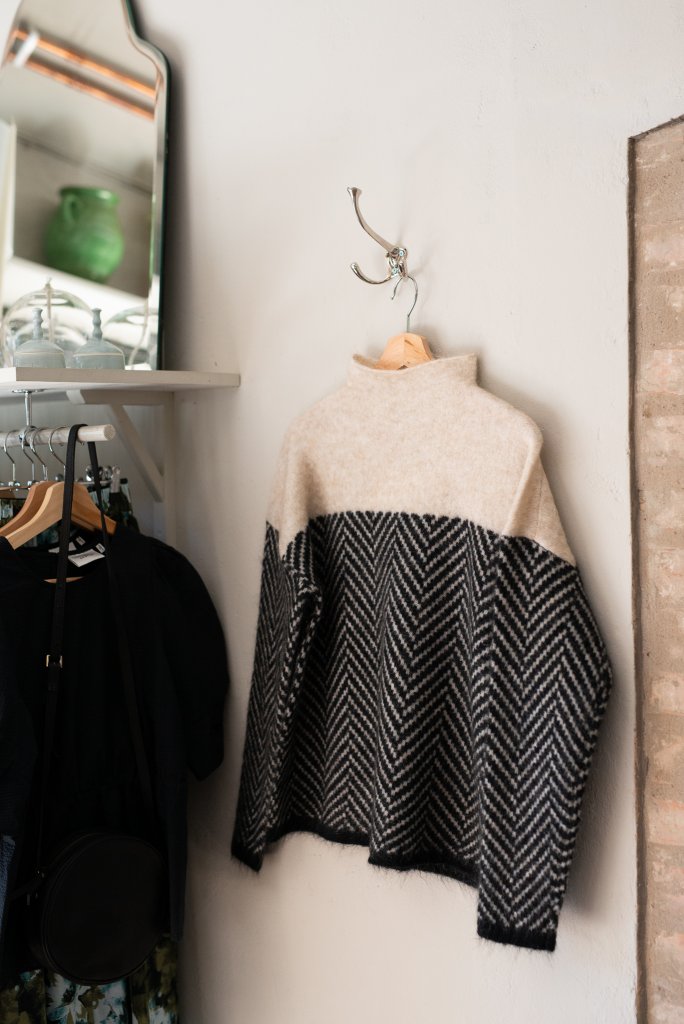 Drune | Damen Rollkragenpullover mit Zweifarbdesign