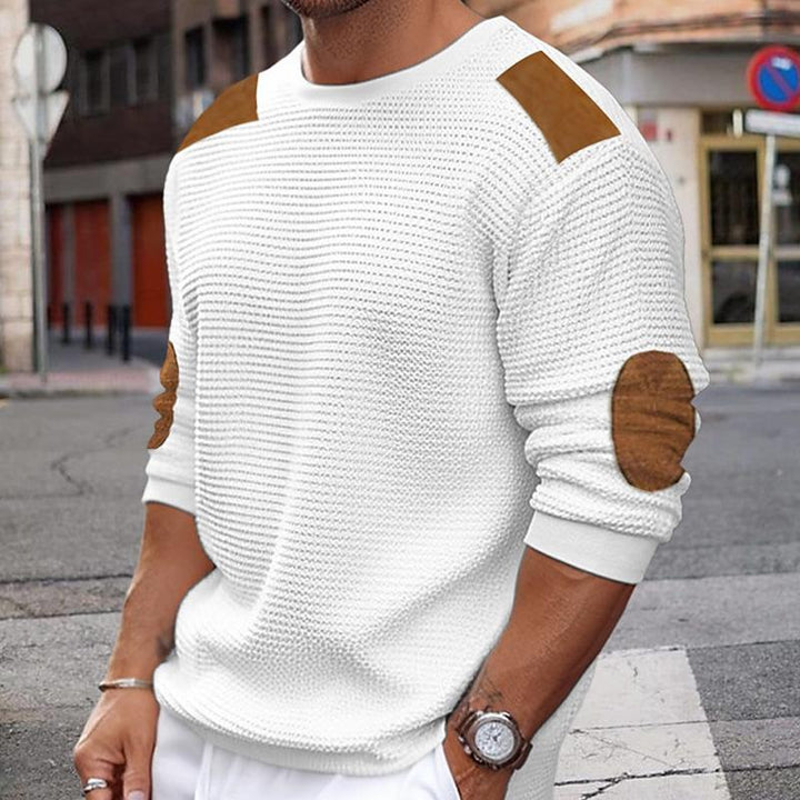 Drune | Weißer Strickpullover mit Braunen Wildleder Akzenten