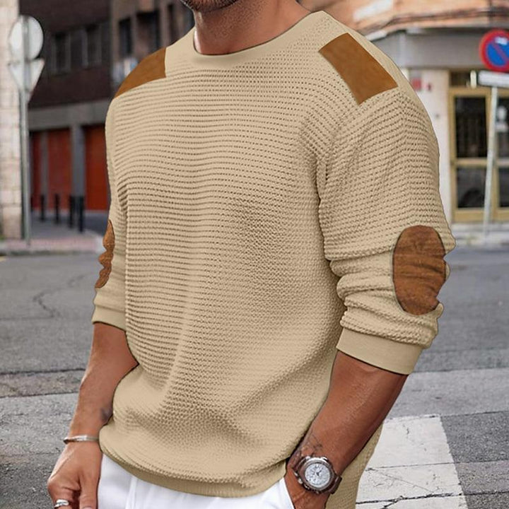 Drune | Weißer Strickpullover mit Braunen Wildleder Akzenten