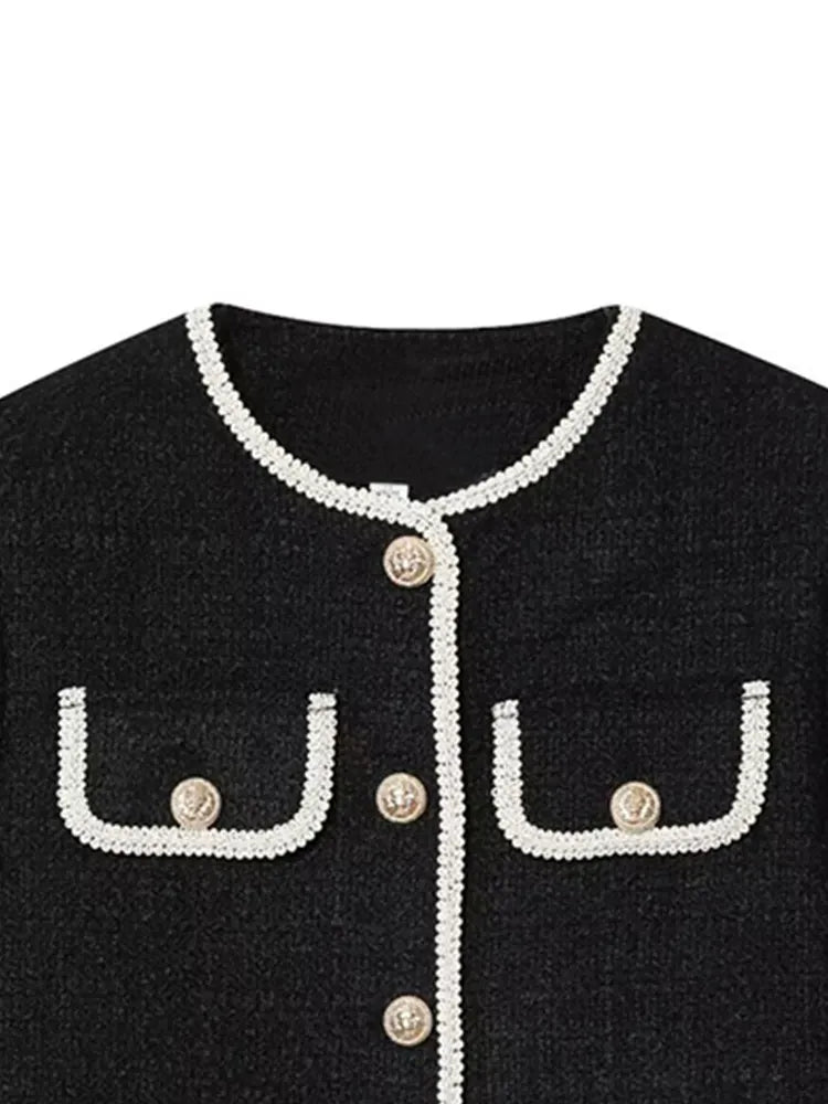 Drune | Kurze Damenjacke mit Schmuckknöpfen