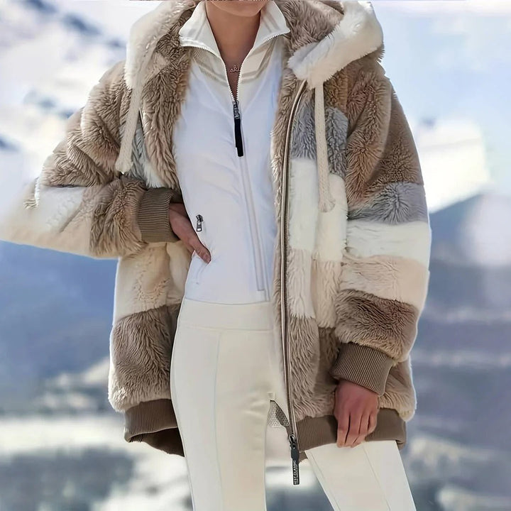 Drune | Damen Fleecejacke – Oversized Passform – Mit Kapuze und Reißverschluss – Gerippte Bündchen – Gemütliche Paneele