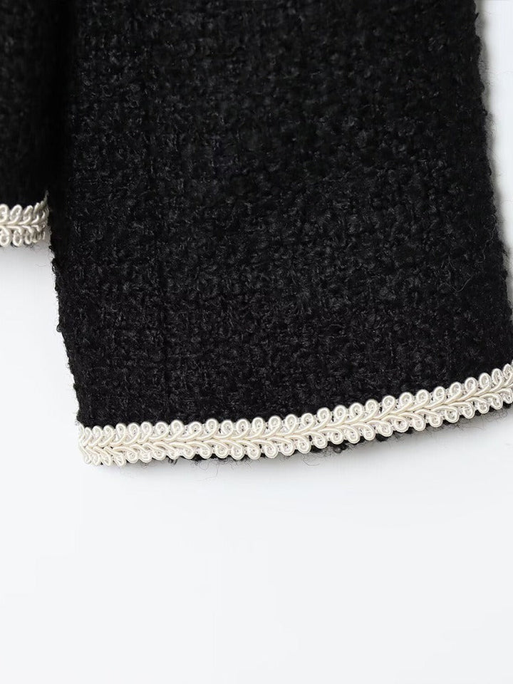 Drune | Kurze Damenjacke mit Schmuckknöpfen