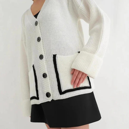 Drune | Strickjacke Gestrickt Lockere Passform Tiefes V-Ausschnitt Paspelierte Taschen