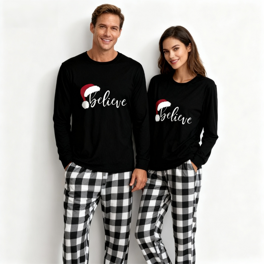 Drune | Weihnachtsmütze und 'Believe' Buchstabenprint gemustertes Schwarz-Weiß kariertes Schlafanzug-Set