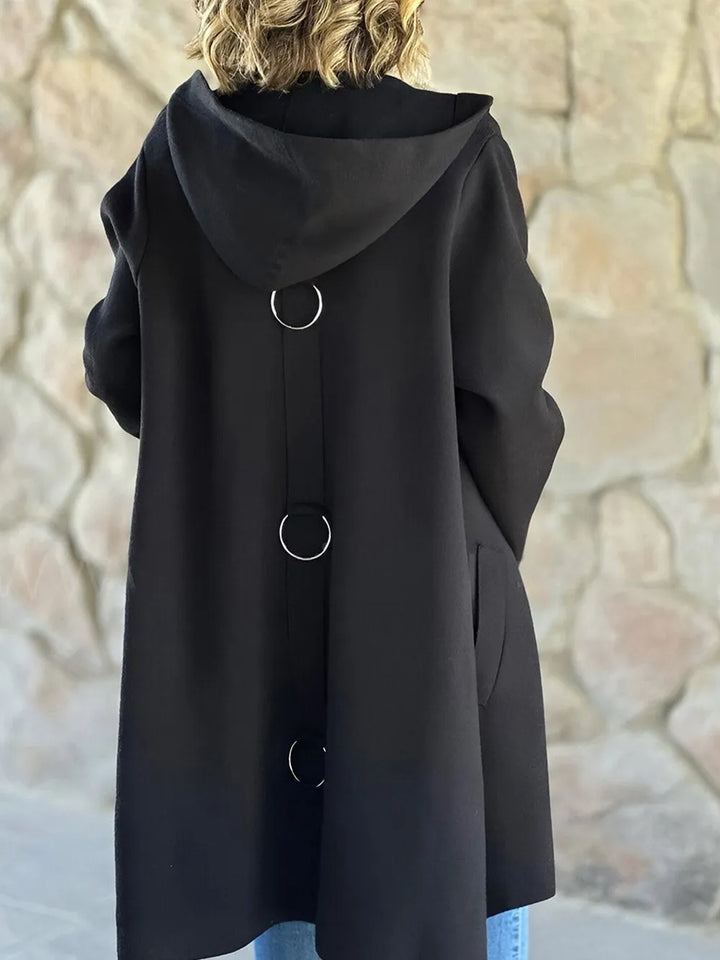 Drune | Jacke mit Kapuze und V-Ausschnitt mit Knopfverschluss