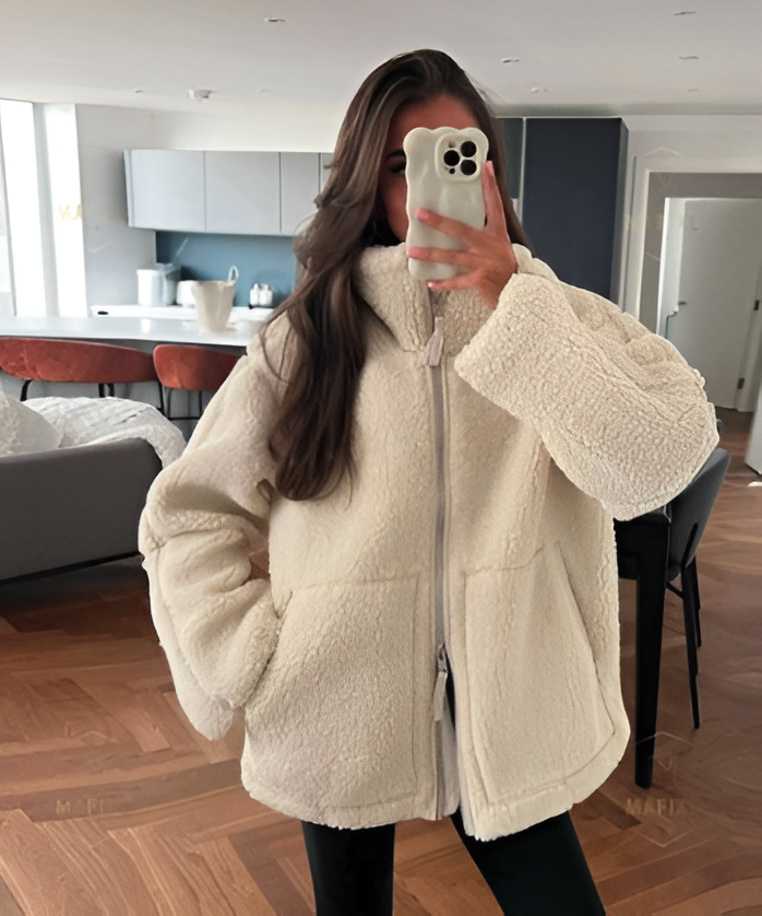 Drune | Douillet Teddyjacke Crème für eleganten Komfort