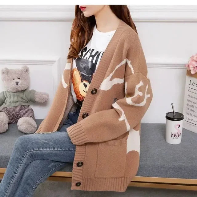 Drune | Strickjacke mit verspieltem Druck und Knopfverschluss