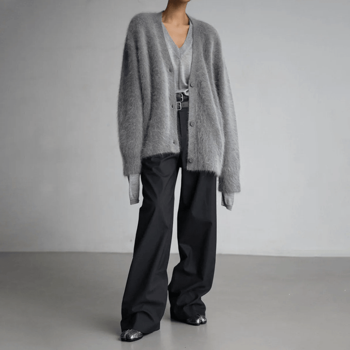 Drune | Cardigan aus samtigem Strick Beige Wärme und Eleganz Cocooning