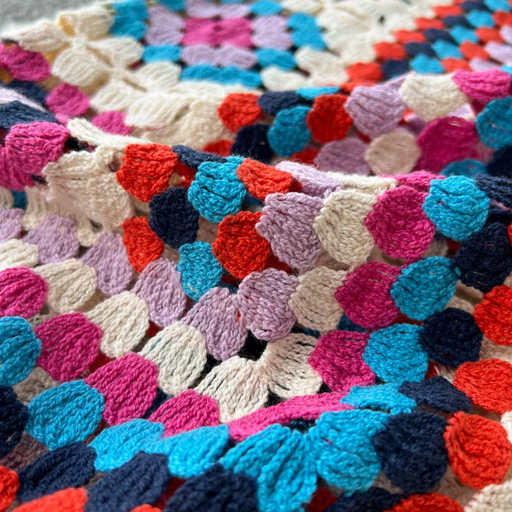Drune | Lang cardigan aus mehrfarbigem, bohemian und authentischem Häkelstil