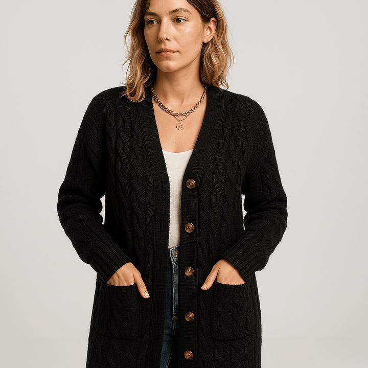 Drune | Beiger, längerer und bequemer Cardigan mit Zopfstrick im zeitlosen Stil