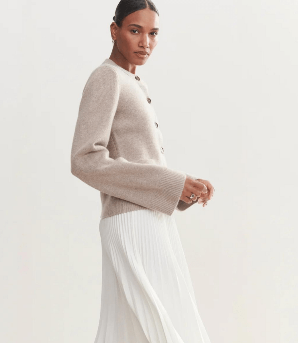 Drune | Beigefarbene A-Linien Jacke Elegante Knöpfe Schick & Minimalistisch