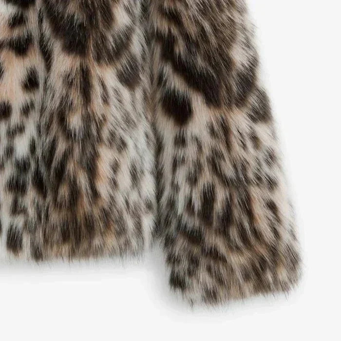 Drune | Weste aus bedrucktem Kunstfell Eleganz Wärme und Stil