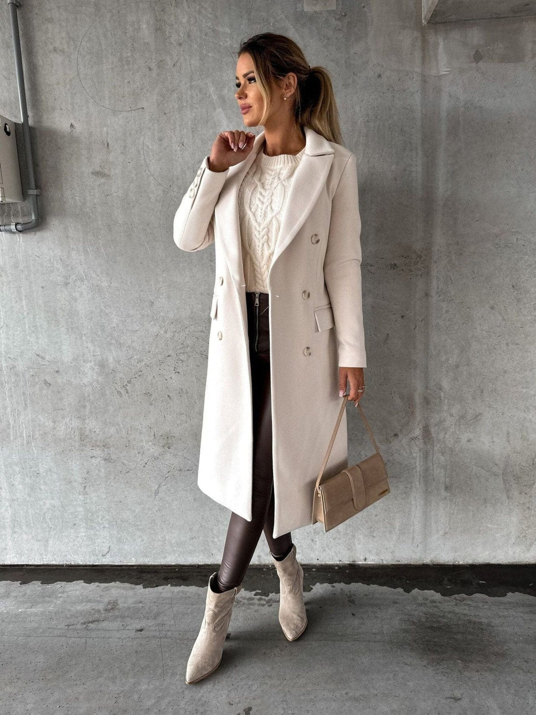 Drune | Eleganter Langer Mantel Creme Chic, Strukturierte und Zeitlose