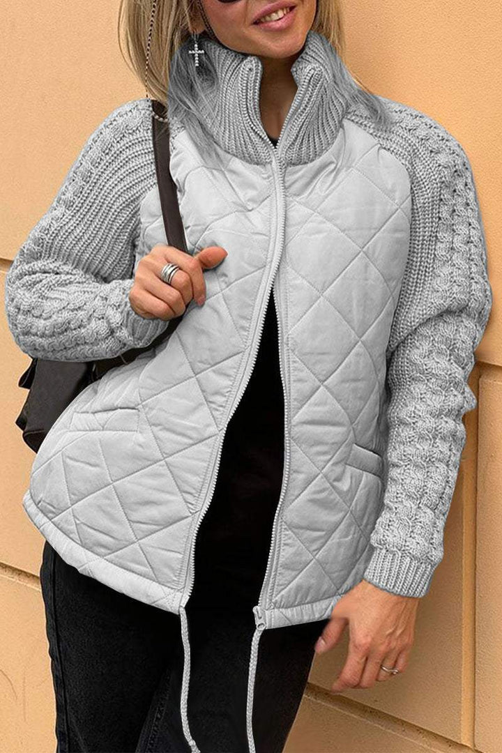 Drune | Zwei-Farben Steppjacke Beige Sanft und Texturiert