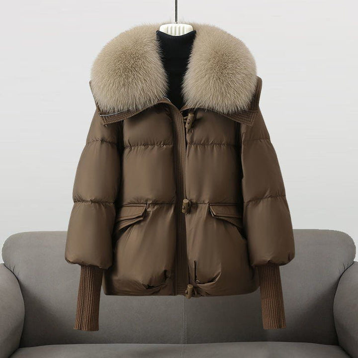 Drune | Kurze Daunenjacke mit elegantem schwarzem Pelzkragen, warm und trendig