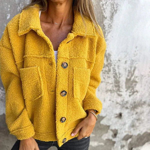 Drune | Oversized-Jacke aus gelbem Bouclé-Lammfell, warm und gewagt