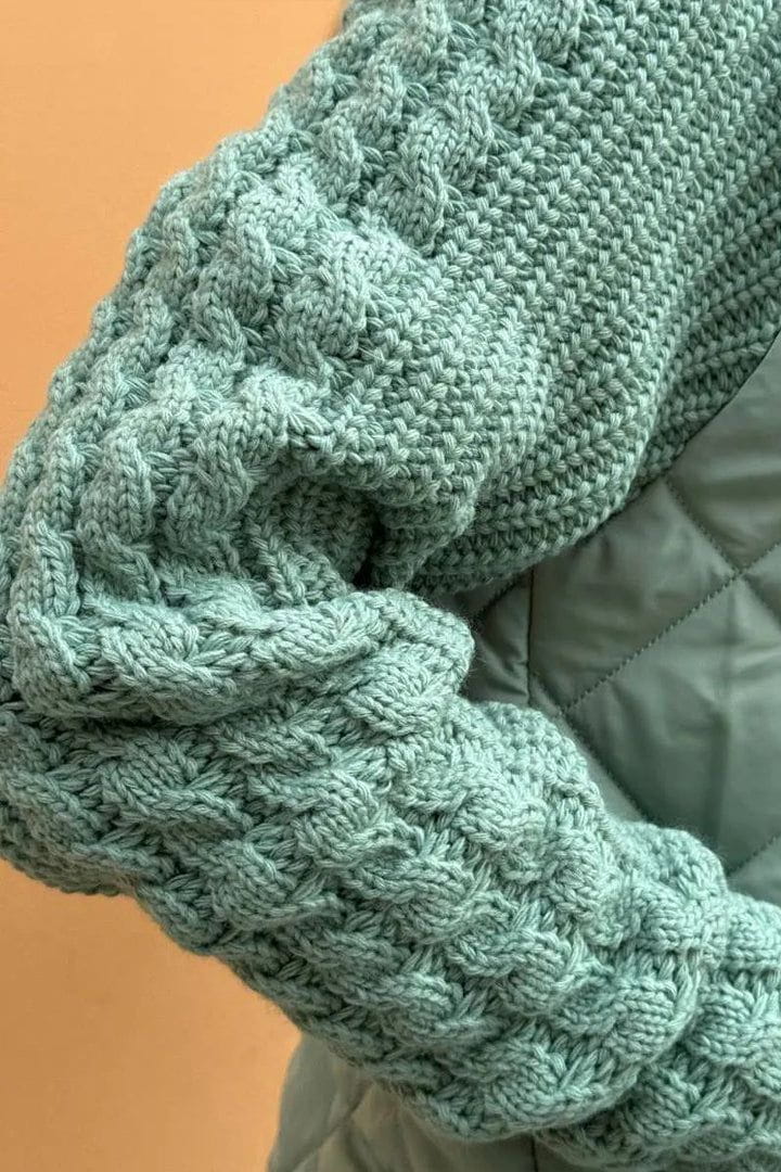 Drune | Zwei-Farben Steppjacke Beige Sanft und Texturiert