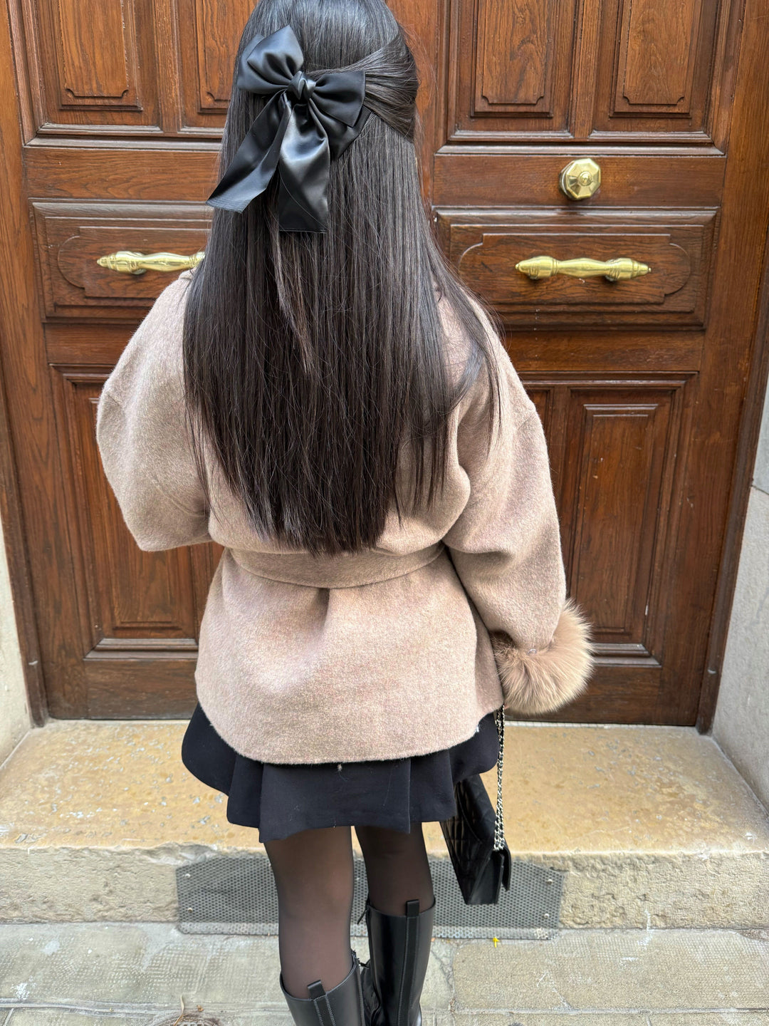Drune | Cape Elegante mit Falschem Fell Chic & Raffinierter Aussehen Sophistiziert