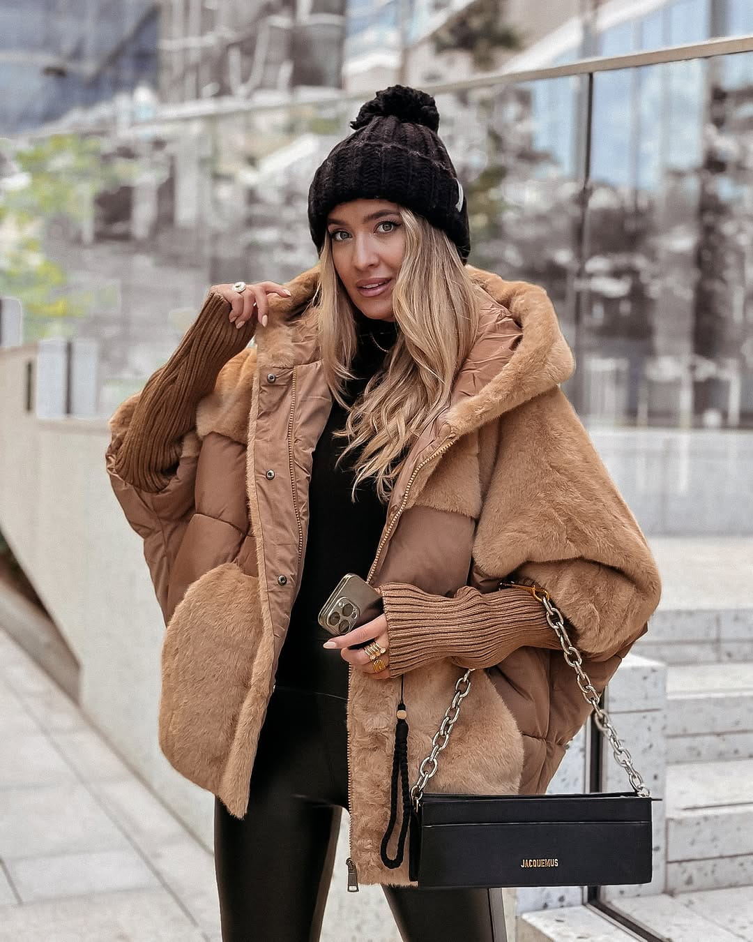 Drune | Oversized Daunenjacke Schafsleder-Effekt & Stepp Warmth und Winterstyle