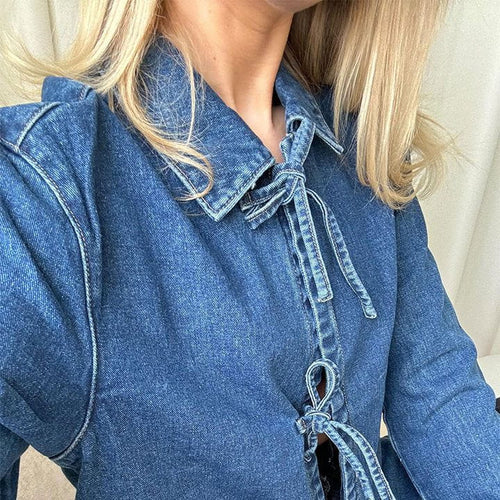 Drune | Oversized Jeansjacke mit Knotenverschluss im lässigen und originellen Stil
