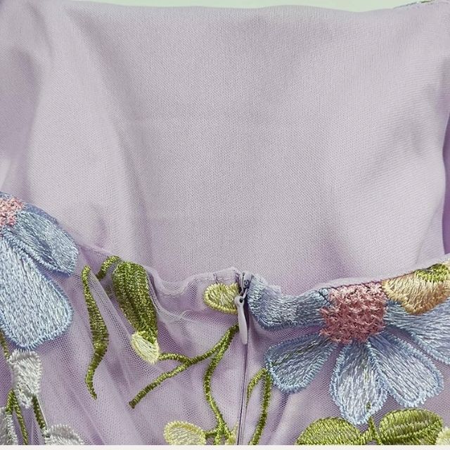 Drune | Cocktailkleid mit Blumenapplikationen