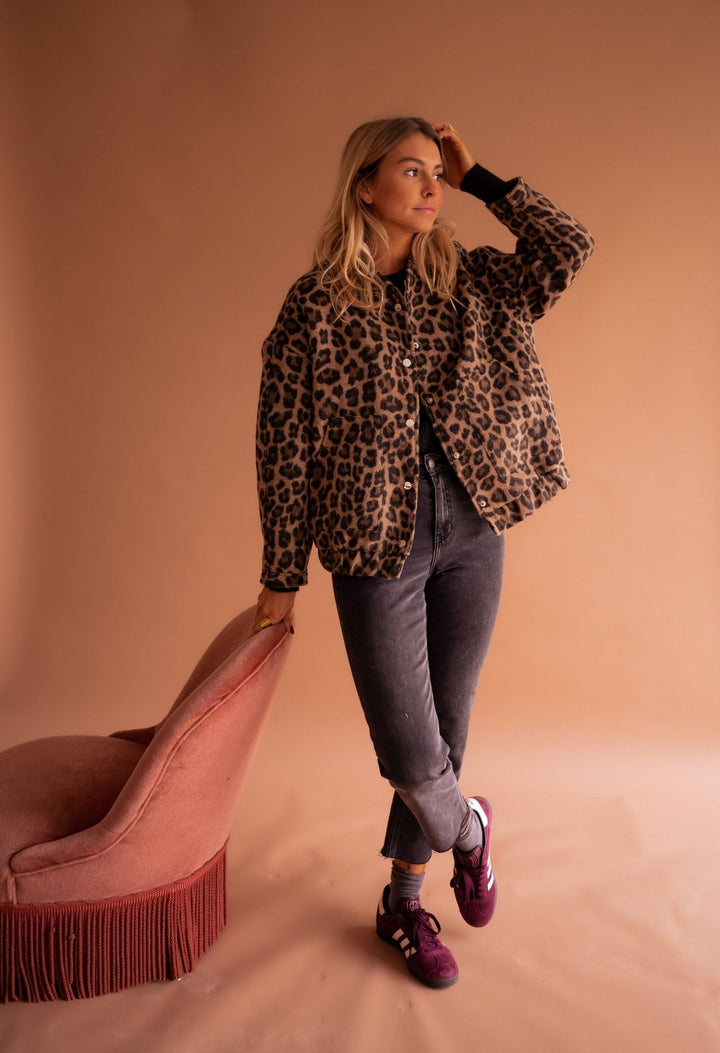 Drune | Oversized und stylische Leopardenfell-Effektjacke