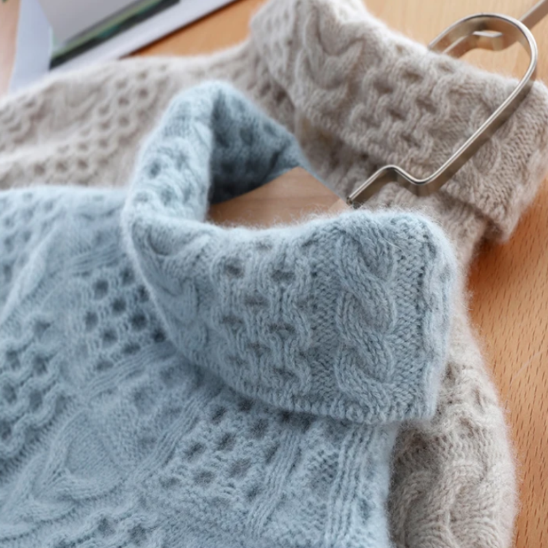 Drune | Luxus Kaschmir Rollkragenpullover mit kariertem Muster