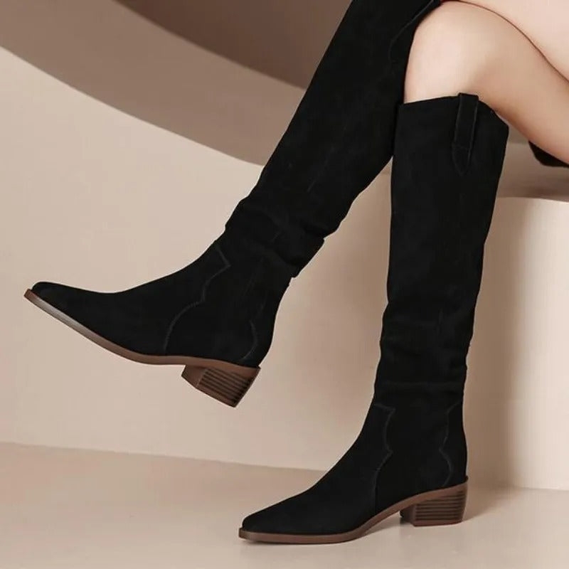 Drune - Vintage-Stiefel aus Wildleder mit Rüschen
