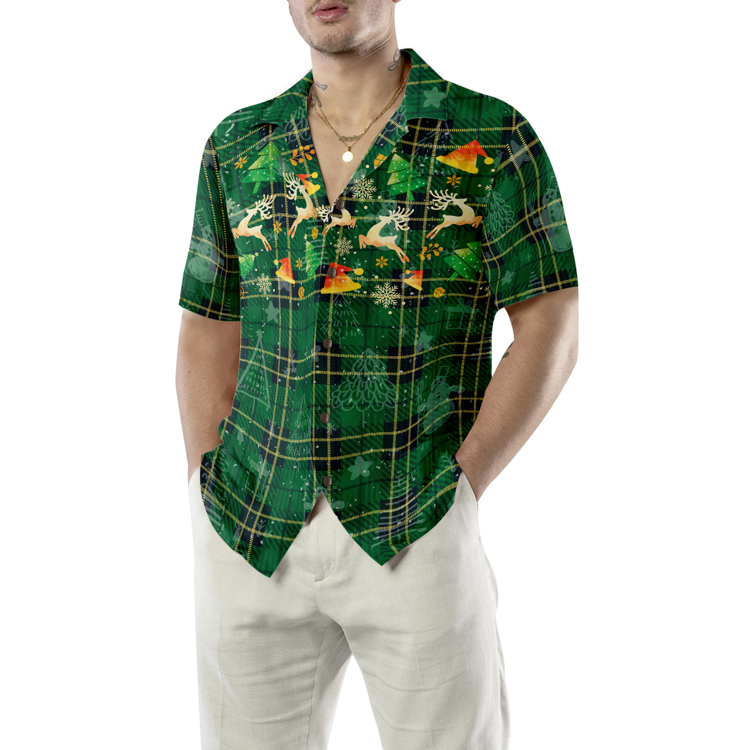 Drune | Hyperfavor Weihnachts-Hawaiianhemden für Männer und Frauen, Weihnachts-Rentier grünes Plaid-Muster Hawaiianhemd mit Knopfleiste Kurzarm