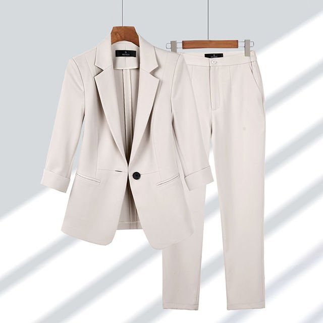 Drune | Blazer und Hosenanzug im eleganten Stil