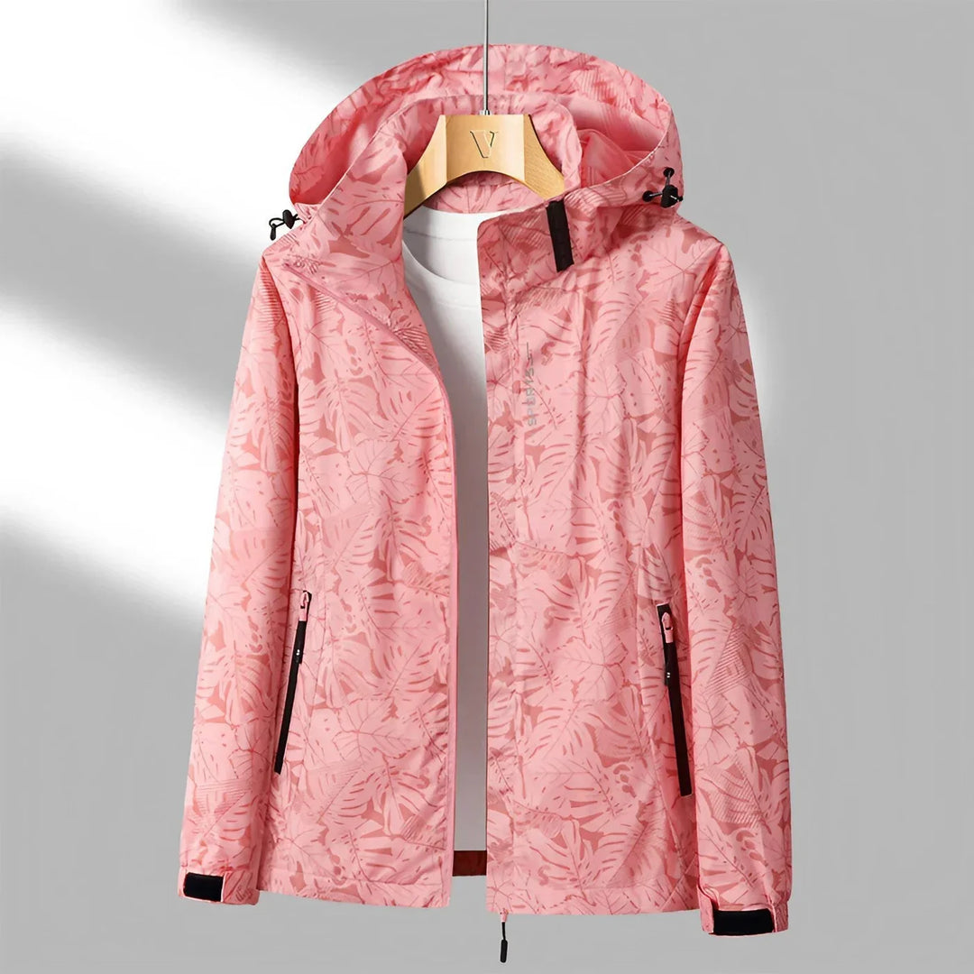 Drune | DIE BEDRUCKTE OUTDOOR - JACKE MIT KAPUZE FÜR AKTIVE TAGE MIT STIL