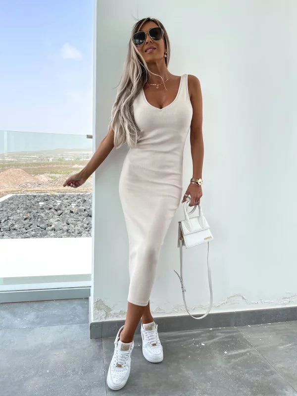 Drune | Stilvolles Off Shoulder Crop Top und Midi Rock Set
