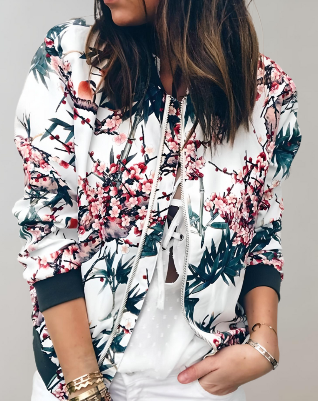 Drune | Kurzarm-Damenjacke mit floralem Muster