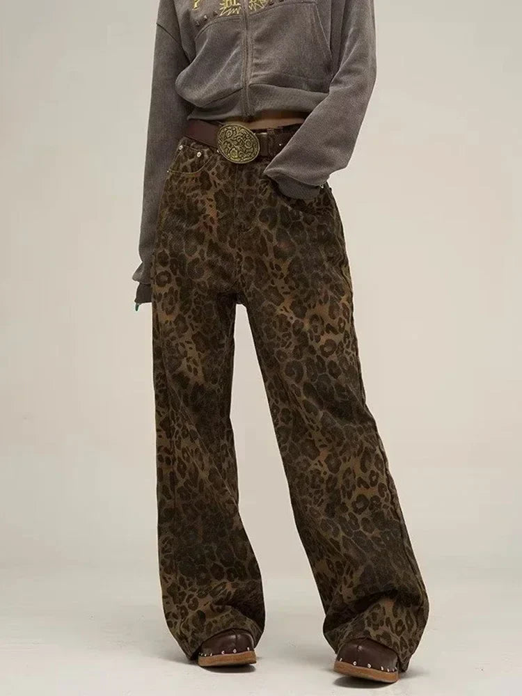 Jeans mit Leopardenmuster