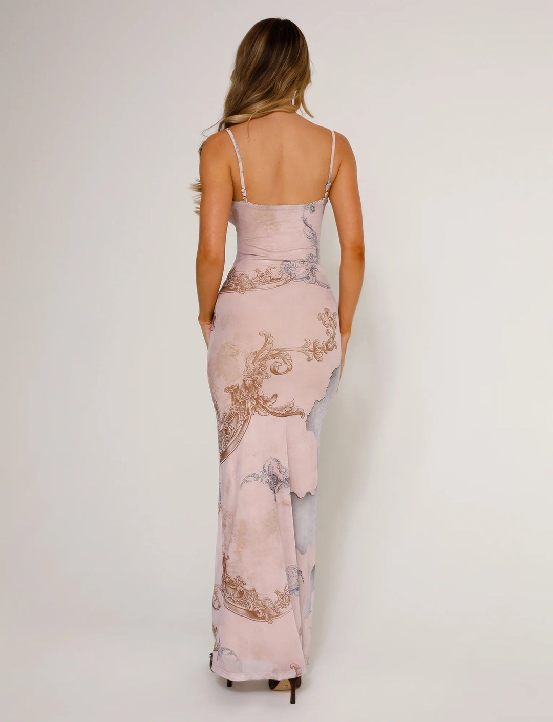 Drune | Maxikleid mit V-Ausschnitt mit Spaghettiträgern