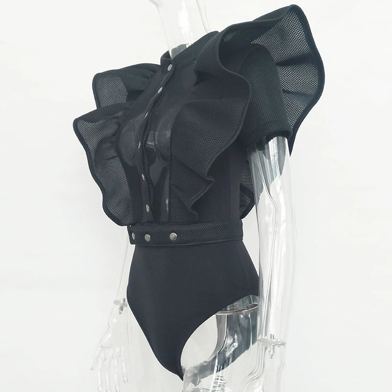 Drune | Freizeit schwarzes Rüschenschnitt Ausschnitt Kurzarm Frauen Bodysuit Top