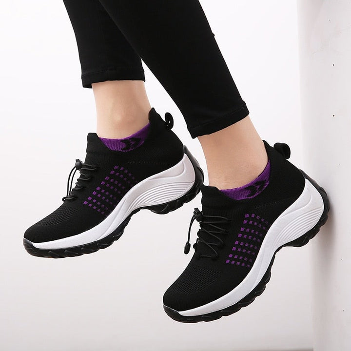 Drune | Atmungsaktive Slip on Sneakers Mit Verstellbaren Schnürsenkeln Für Damen