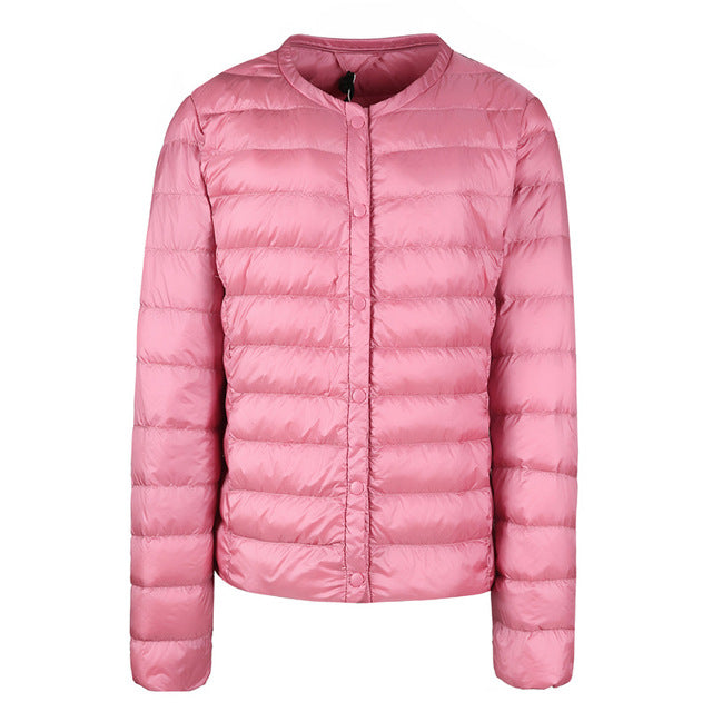 Drune | Elegance Essential" kragenlose kompakte Daunenjacke