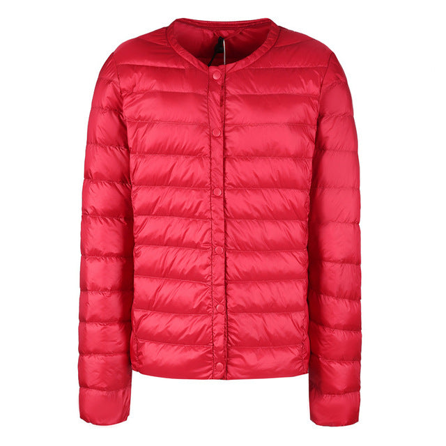 Drune | Elegance Essential" kragenlose kompakte Daunenjacke