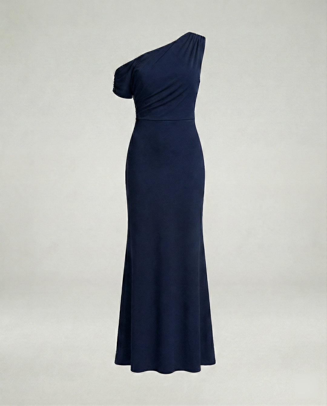 Figurbetontes elegantes Abendkleid asymmetrisch