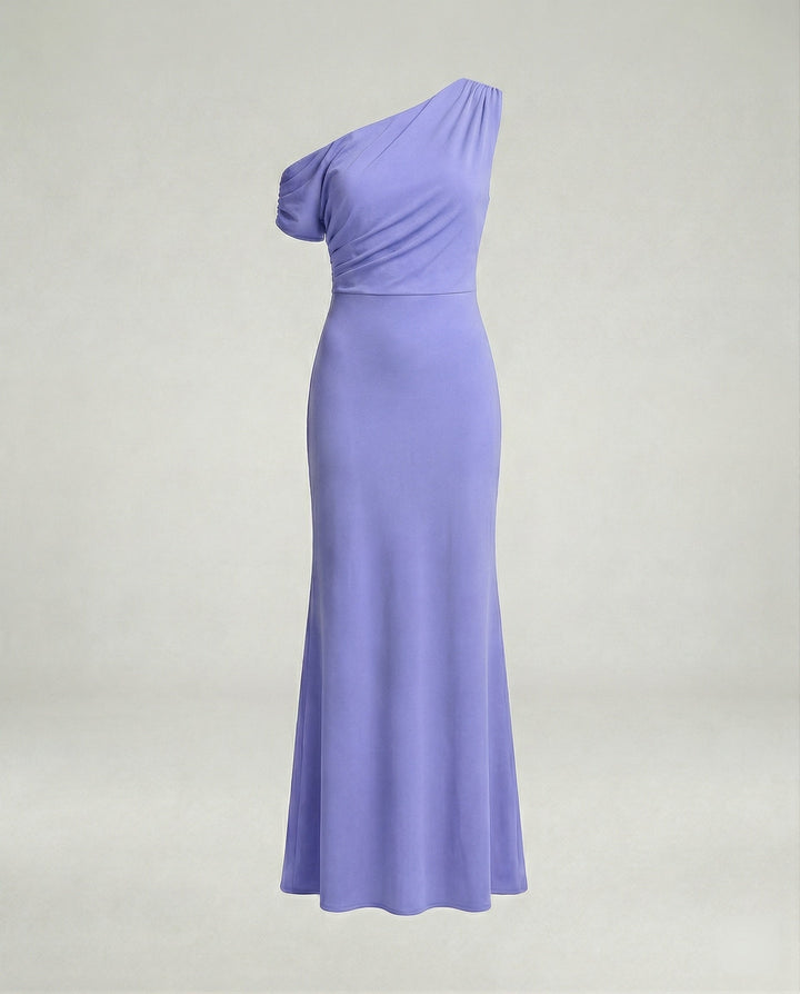 Figurbetontes elegantes Abendkleid asymmetrisch