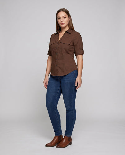 Damen Elegante Bluse mit umschlagbaren Ärmeln und taillierter Schnitt