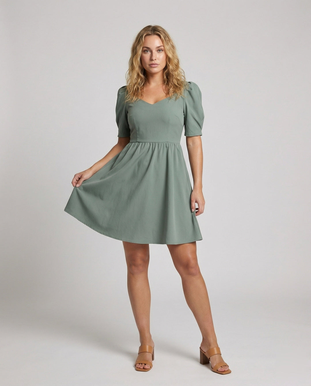 Product 15560949825866 - full_body_front