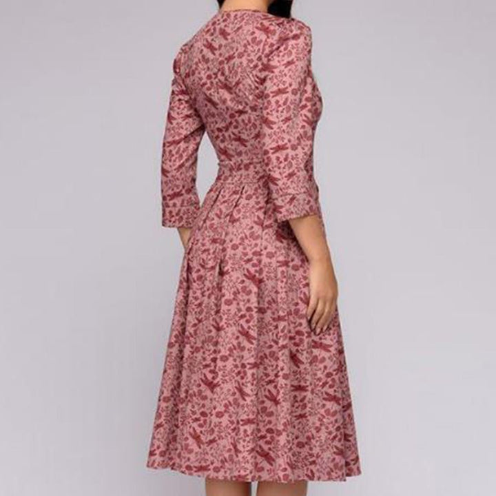 Elegantes mittellanges Kleid