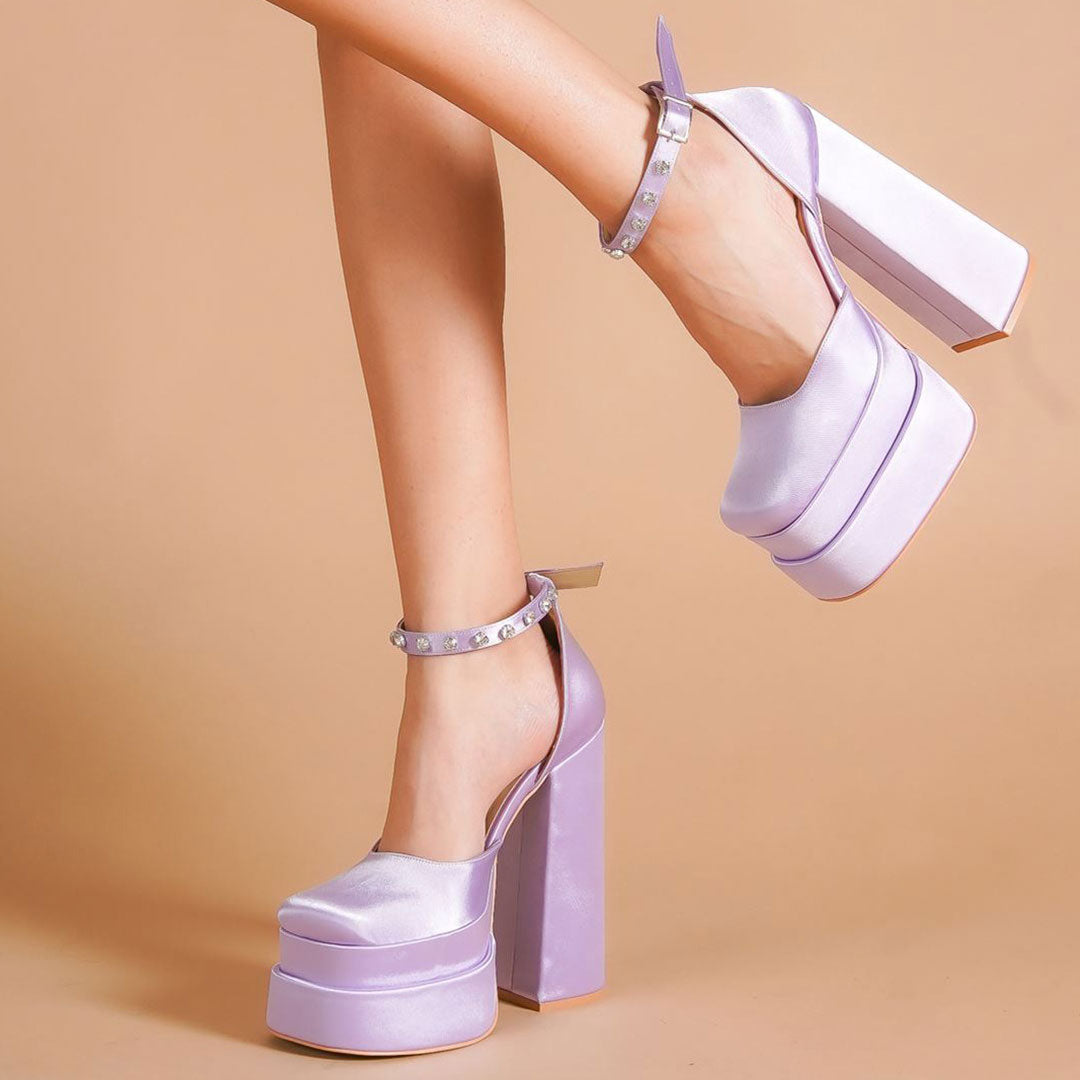 Drune | Glänzende Satin Pumps mit Quadratischer Spitze und Klobigem Plateau