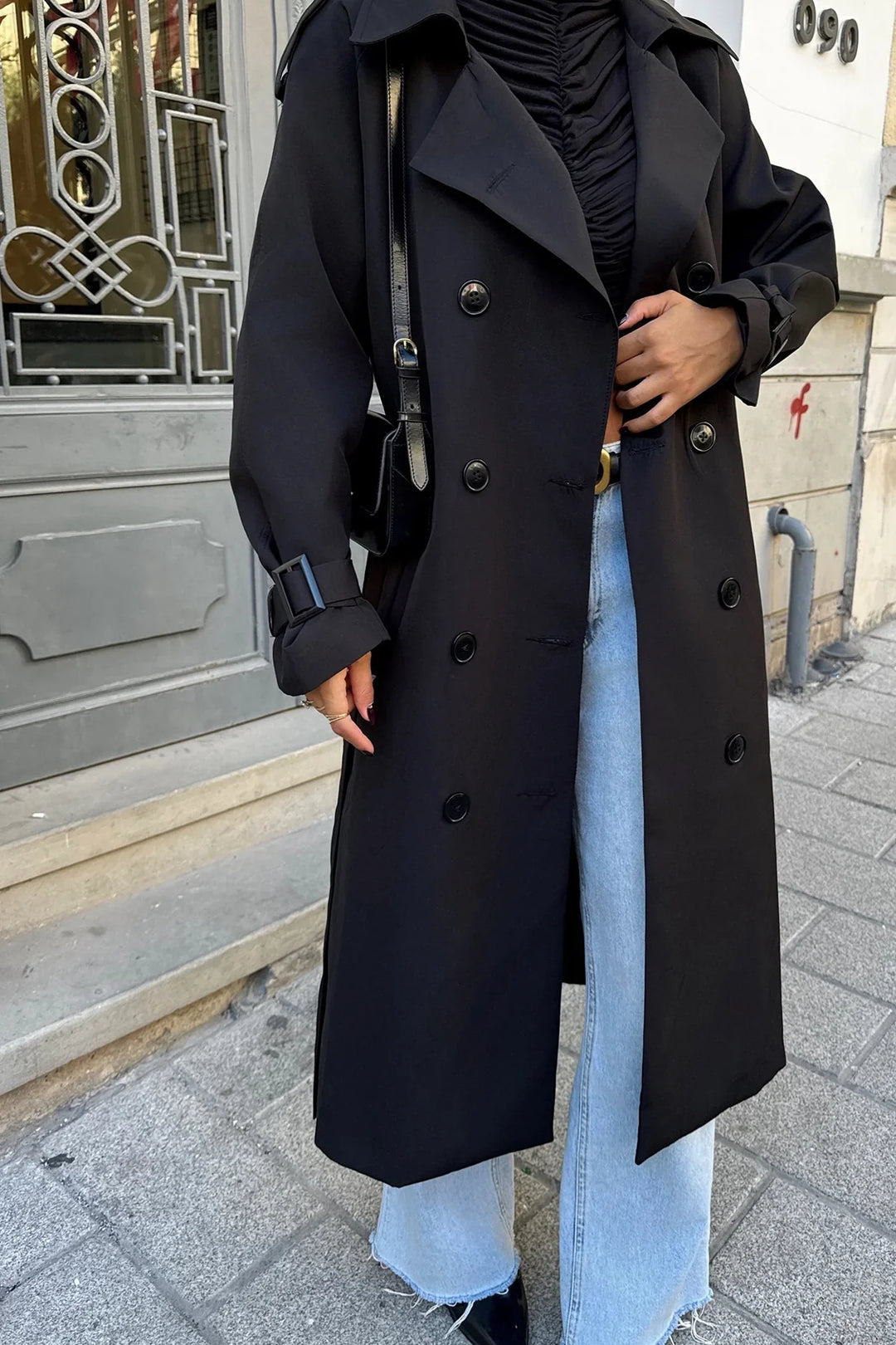 Drune | Schwarzer Trenchcoat Im Eleganten Design für Damen