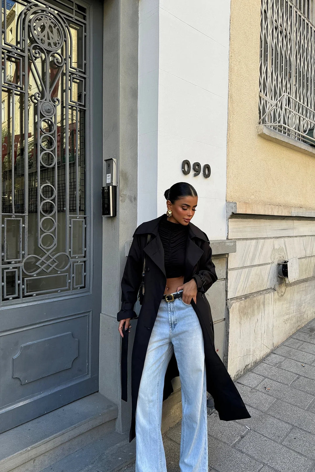 Drune | Schwarzer Trenchcoat Im Eleganten Design für Damen