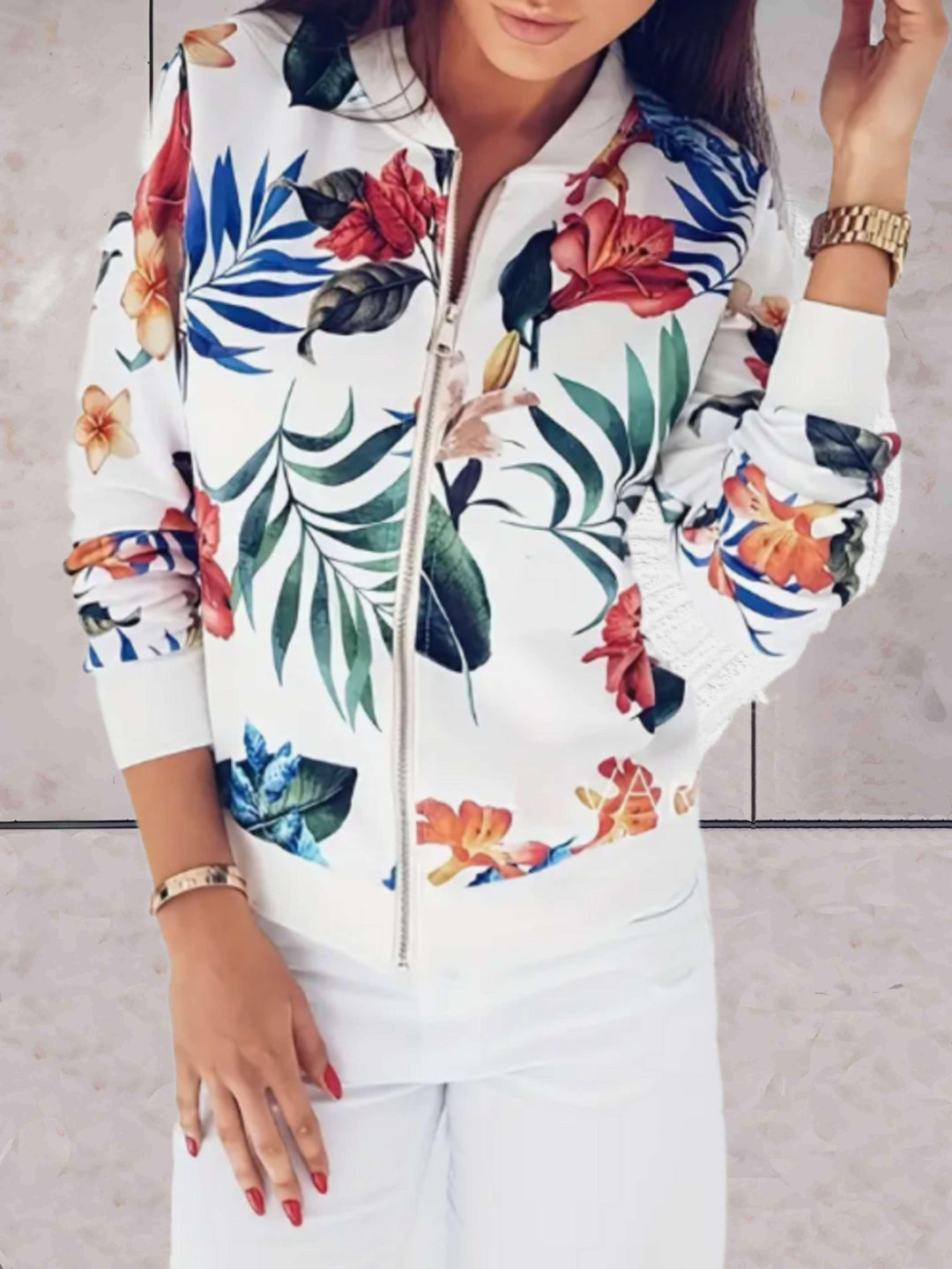 Drune | Wunderschön geschnittene Frühlingsjacke mit Reißverschluss und Blumenmuster