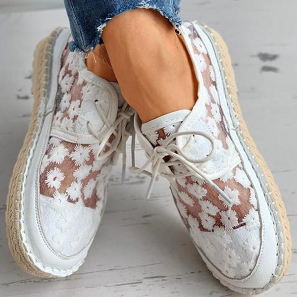Drune | Atmungsaktive Spitzen-Sneaker mit Blumenstickerei für Damen